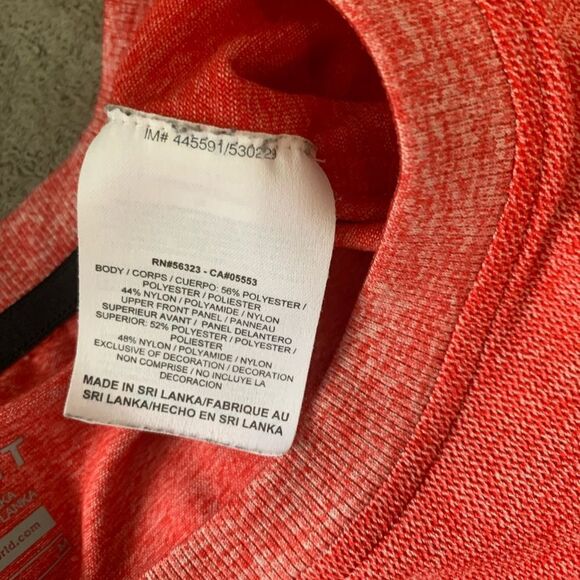 Nike Running Men's Red Athletic Shirt - Picture 6 of 9